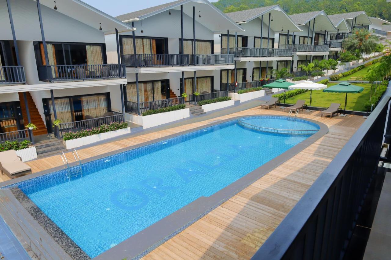 Oralia Resort Ashvem Beach Exterior photo