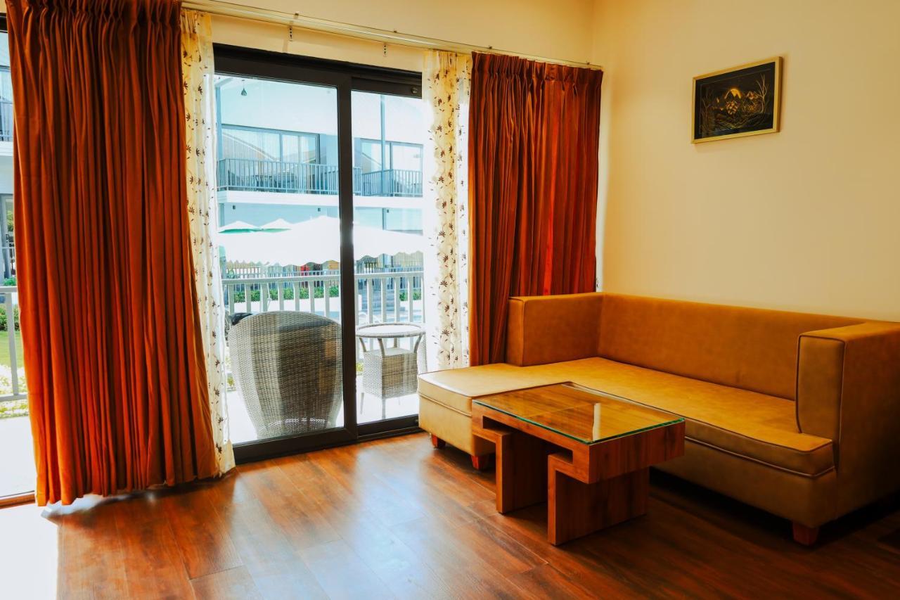 Oralia Resort Ashvem Beach Exterior photo